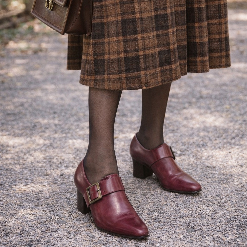 Connie Colonial Oxblood Leather Mary Jane 9N Vintage Buckle Pumps Dark Academia